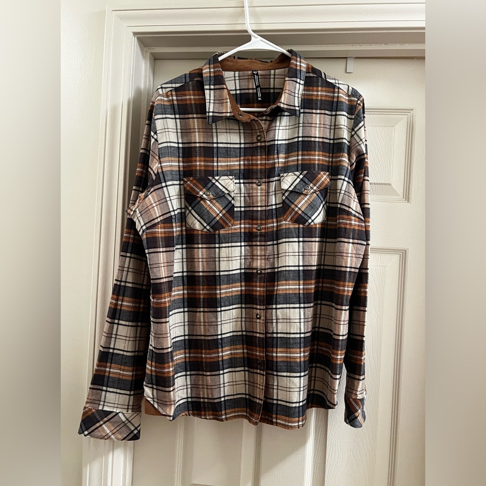 Kuhl Tess Flannel long sleeve shirt. Women’s size XL in brown plaid.